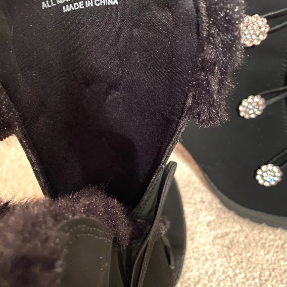 Andiamo Black  booties with rhinestones cluster buttons size 9.5 New without box - Picture 7 of 12